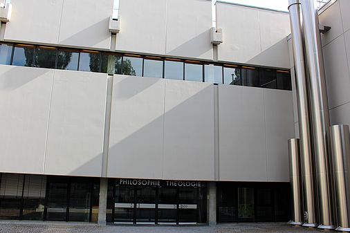 Uni-haupteingang