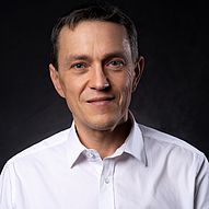 Porträt (Fotograf: Matthias Brandmeier; zugeschnitten)