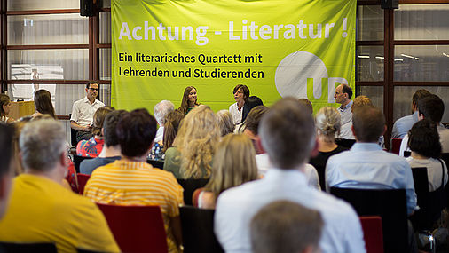Literarisches Quartett-800px-02
