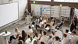 Karriere Kontakte Lp 06 800px