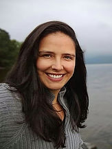 Porträtfoto von Dr. Melina de Souza Leite