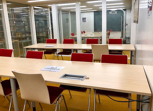Einrichtung Gruppenarbeitsraum