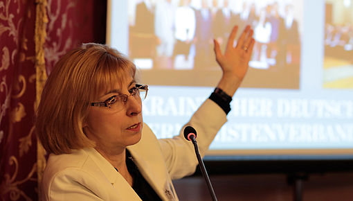 Alla Paslawska Deutsch und Deutsche in der Ukraine: aus der Geschichte die Gegenwart machen