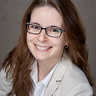 Dr. Andrea Kneuttinger