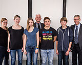 Präsident Prof. Dr. Udo Hebel bei der Begrüßung der Teilnehmerinnen und Teilnehmer am Frühstudium im Wintersemester 2014/15