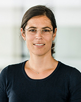Portätfoto von Frau Hirschmann