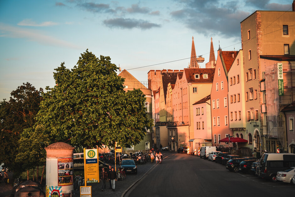 Häuserfassaden in der Keplerstraße in Regensburg