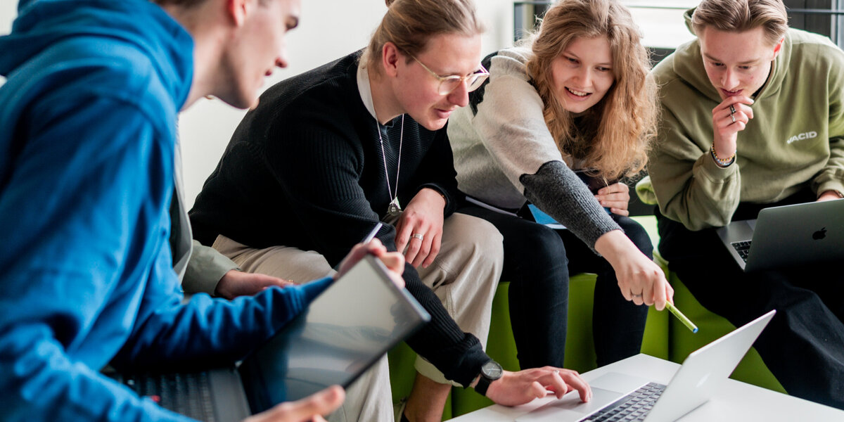 Mittelpunkt QM: Studierende und hohe Qualität der Bildung