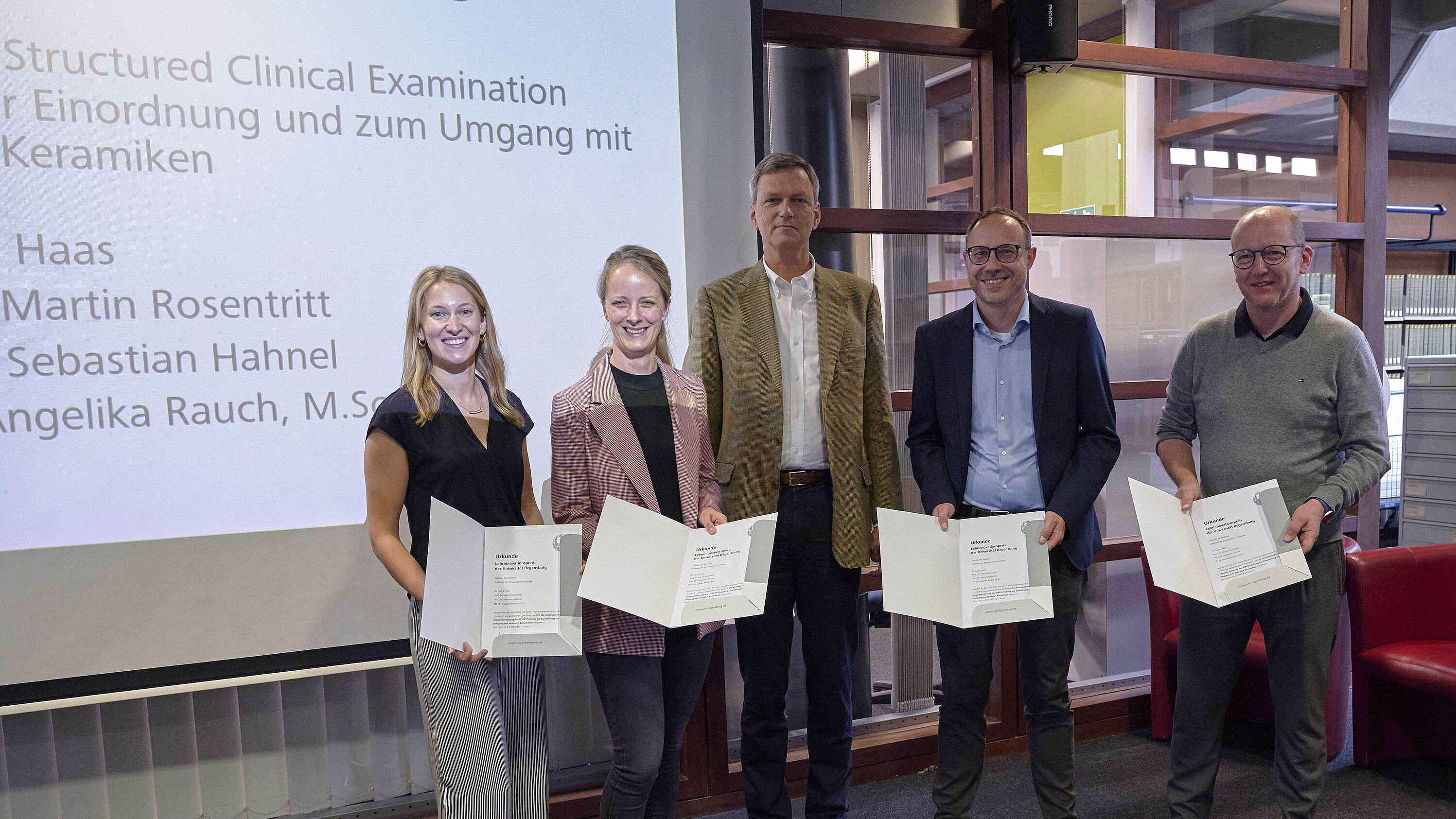 Dr. Laura Haas, Prof. Dr. Martin Rosentritt, Prof. Dr. Sebastian Hahnel & PD Dr. Angelika Rauch (Kategorie Prüfung)