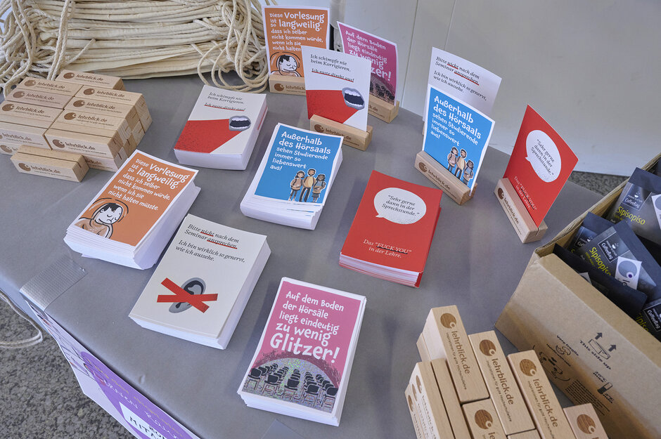Flyer des Zentrums für Hochschul- und Wissenschaftsdidaktik